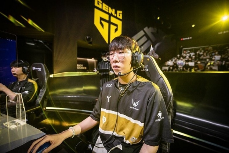 滑的未来充 滑的未来充